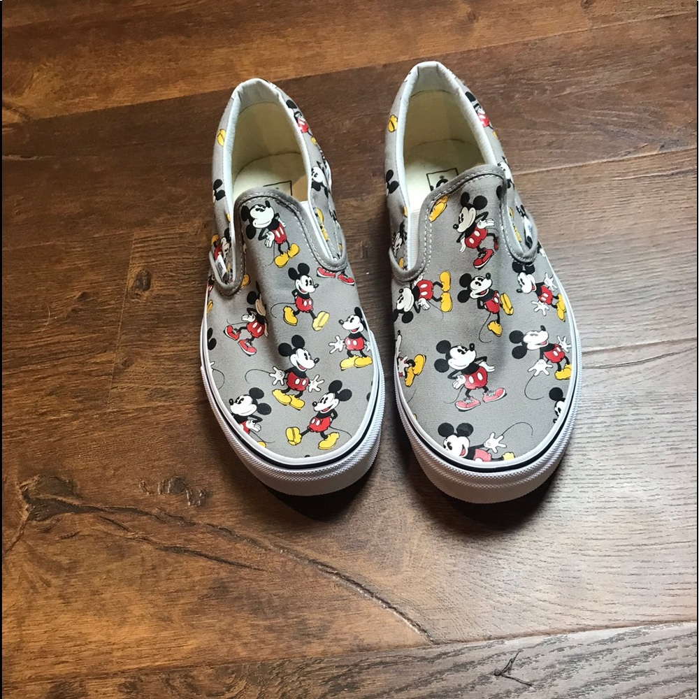 Rare Mickey Mouse vans. NEVER WORN